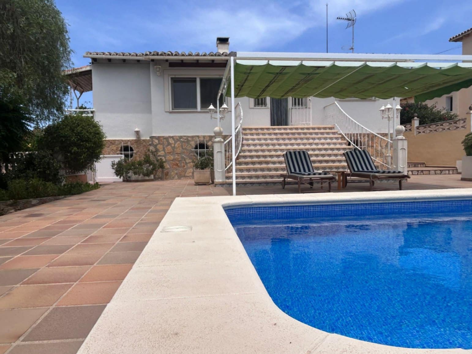 3 quarto Moradia para venda em Denia com piscina garagem - 650 000 € (Ref: 9337212)