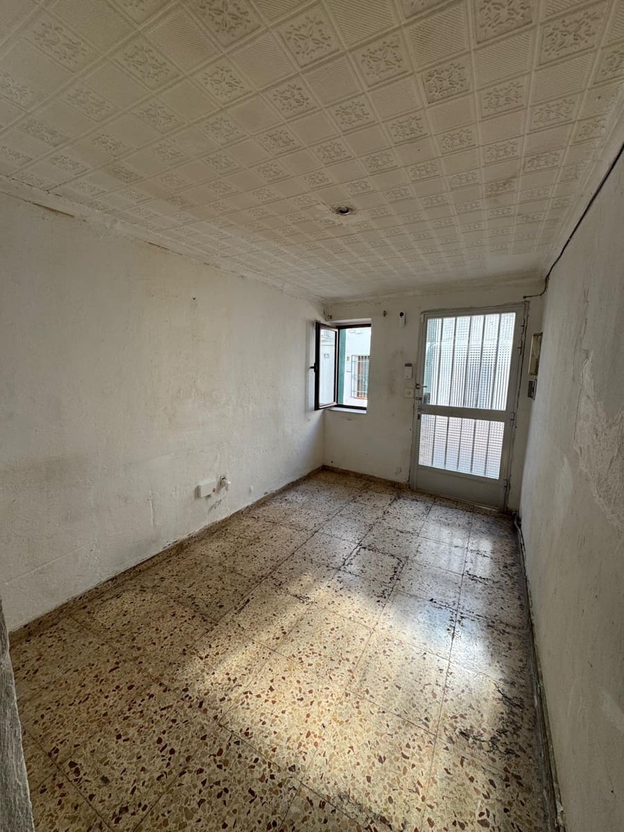 5 soverom Hus til salgs i Denia - € 280 000 (Ref: 9388797)