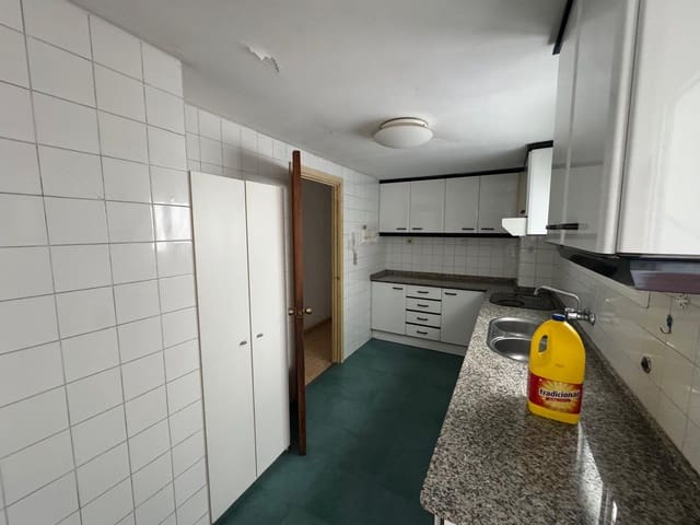 3 soveværelse Lejlighed til salg i Centro Urbano, Dénia - € 164.000 (Ref: 9388799)