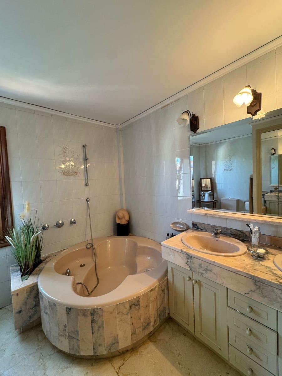 Piso de 2 habitaciones en Dénia en venta con piscina - 477.000 € (Ref: 9388803)