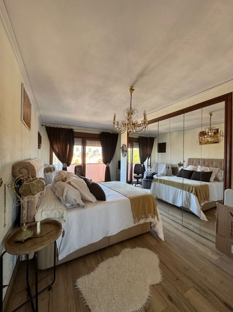 Piso de 2 habitaciones en Dénia en venta con piscina - 477.000 € (Ref: 9388803)