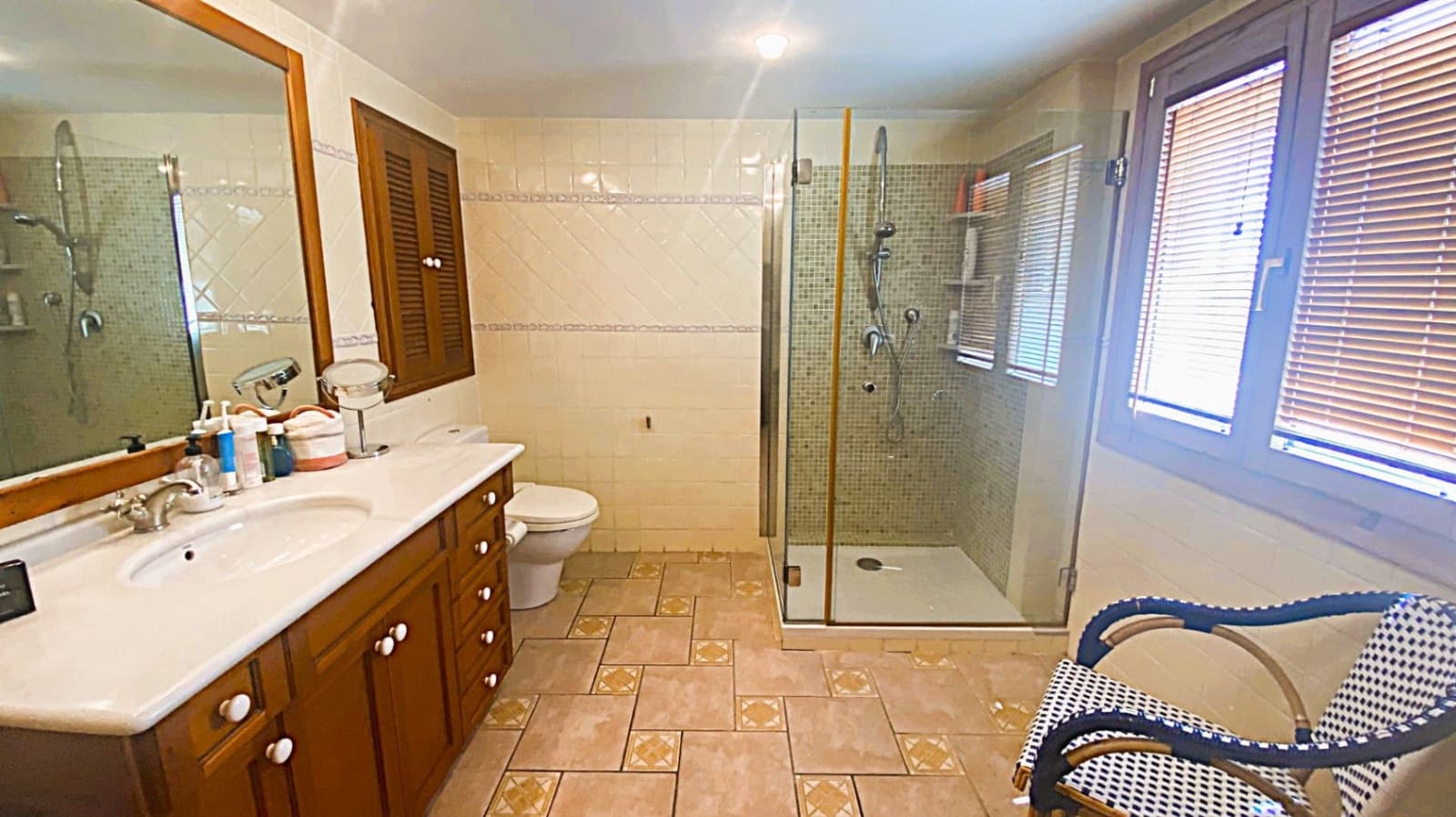 5 bedroom Flat for sale in Denia with garage - € 680,000 (Ref: 9388804)