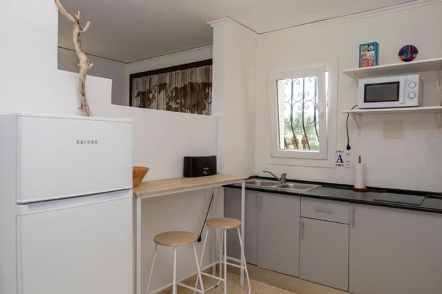 Apartamento de 1 habitación en Dénia en venta con piscina garaje - 160.000 € (Ref: 9388805)