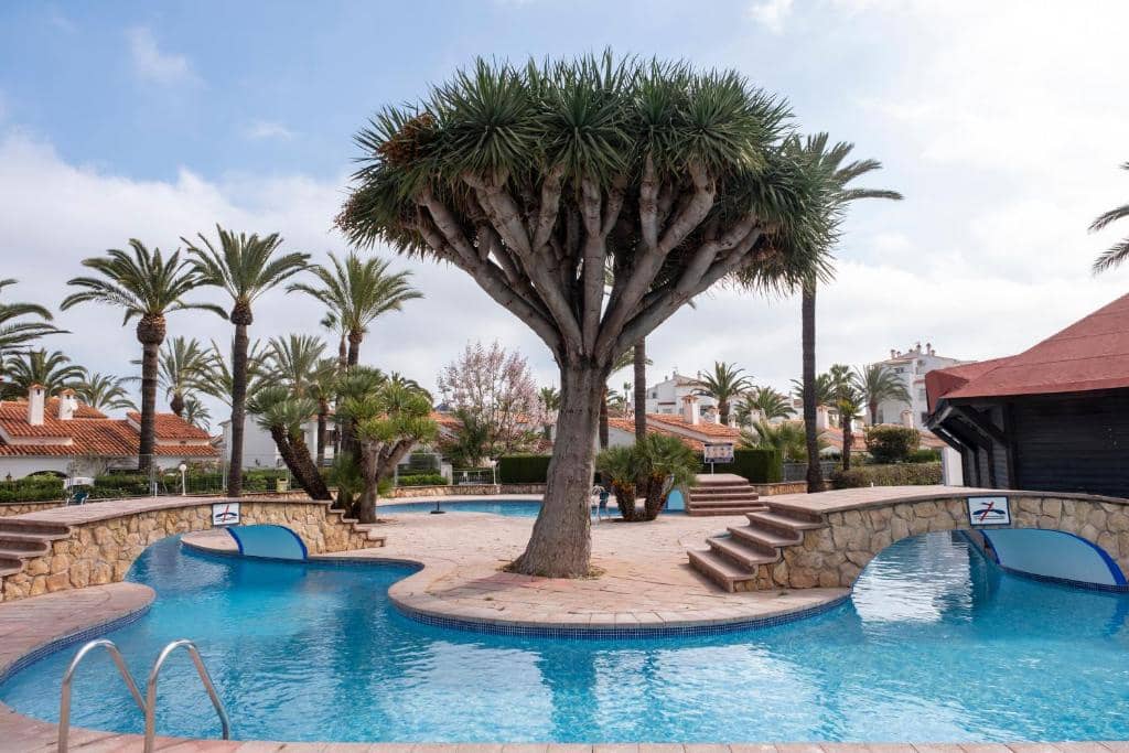 Apartamento de 1 habitación en Dénia en venta con piscina garaje - 160.000 € (Ref: 9388805)