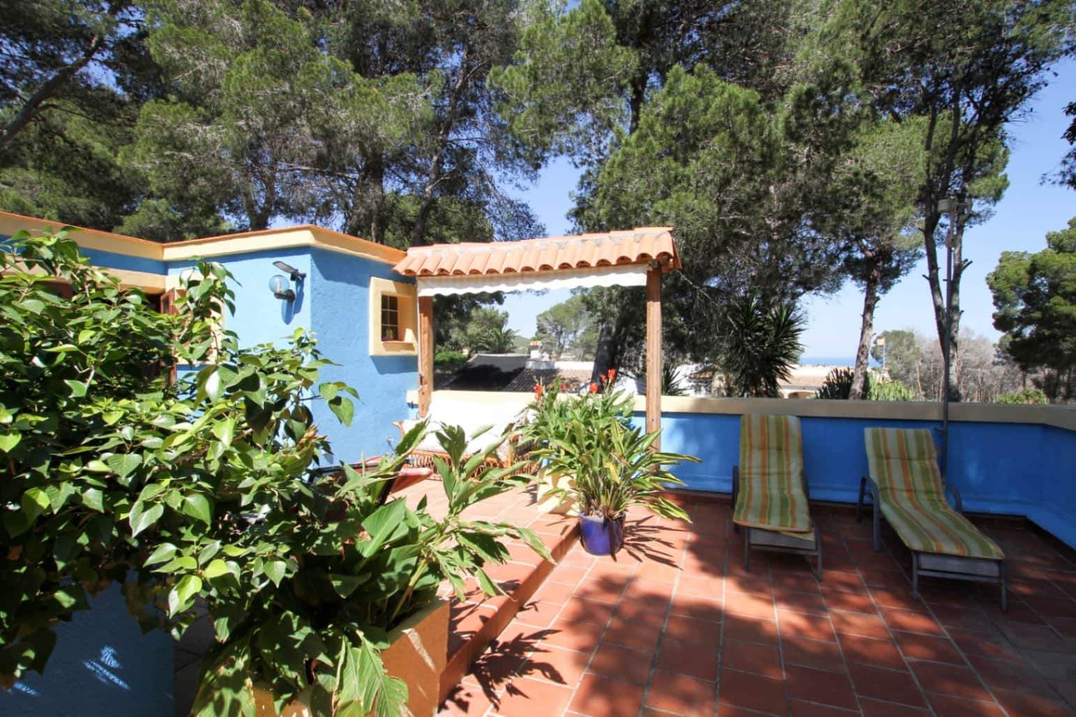 Chalet de 3 habitaciones en Dénia en venta con piscina garaje - 595.000 € (Ref: 9388813)