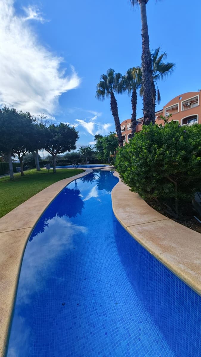 Apartamento de 3 habitaciones en Dénia en venta con piscina - 376.500 € (Ref: 9412730)