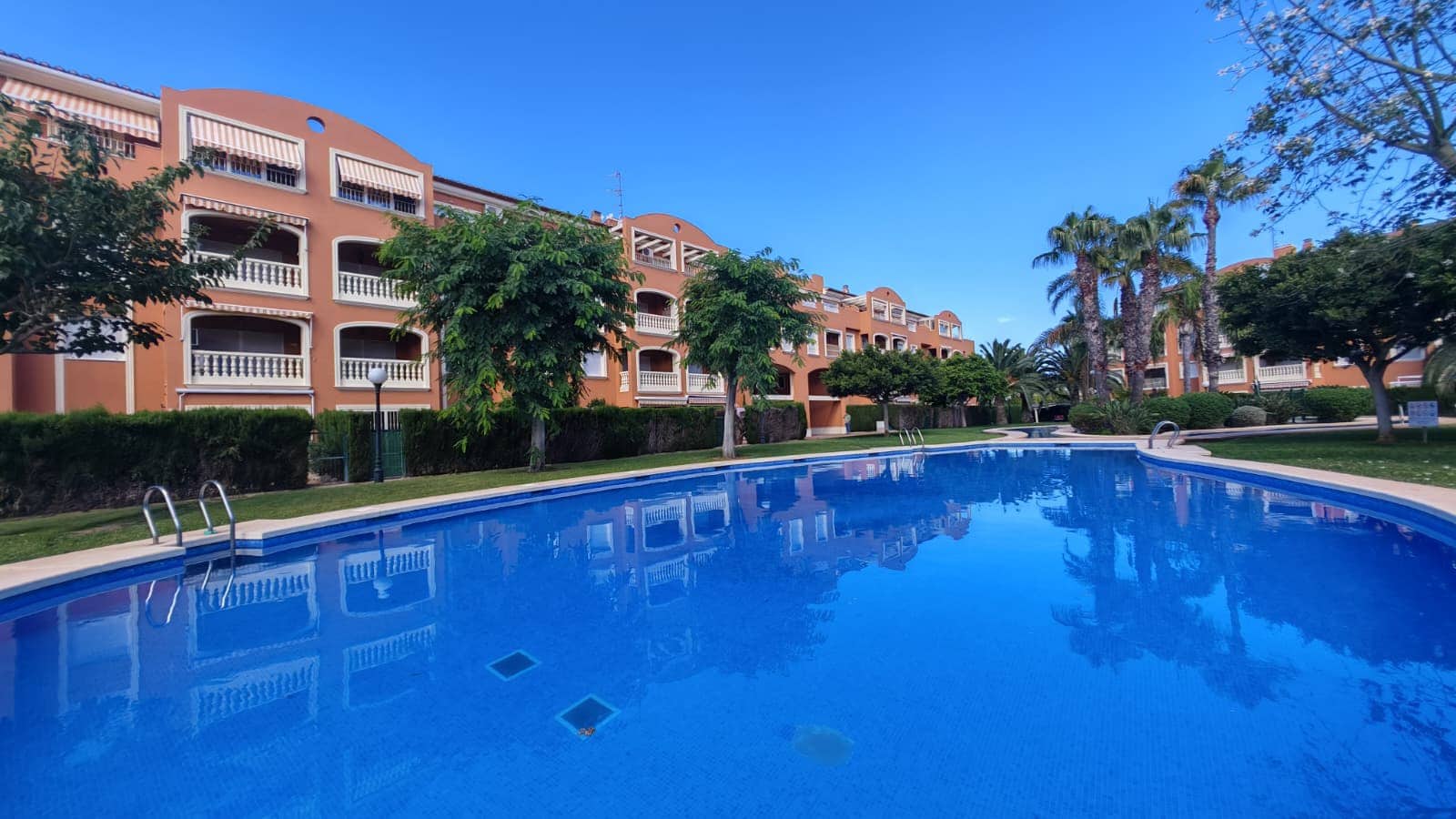 Apartamento de 3 habitaciones en Dénia en venta con piscina - 376.500 € (Ref: 9412730)