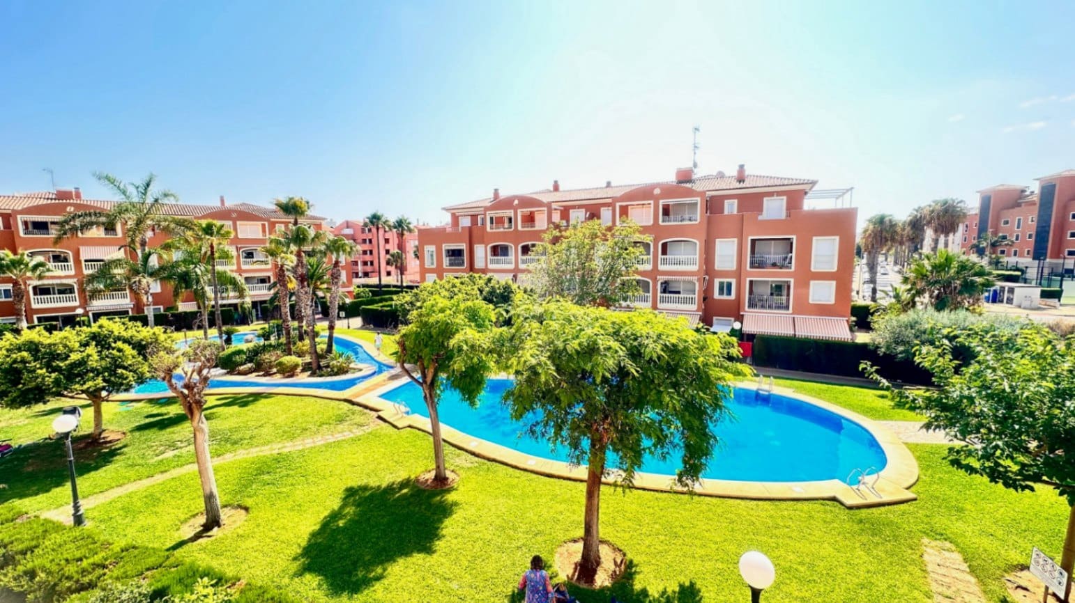 Apartamento de 3 habitaciones en Dénia en venta con piscina - 376.500 € (Ref: 9412730)