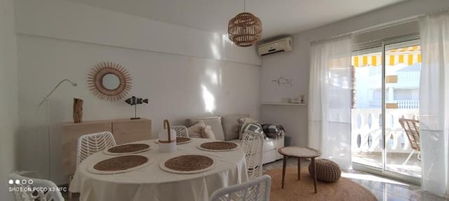 Apartamento de 2 habitaciones en Las Marinas / Les Marines, Dénia en venta con piscina garaje - 285.000 € (Ref: 9412734)