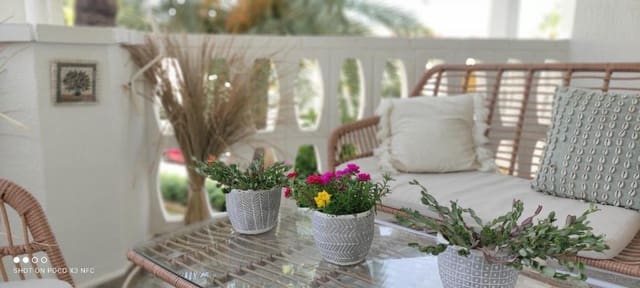 Apartamento de 2 habitaciones en Las Marinas / Les Marines, Dénia en venta con piscina garaje - 285.000 € (Ref: 9412734)