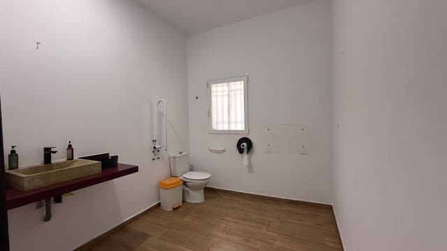 Kommersiell til salgs i Dénia - € 175 000 (Ref: 9412740)