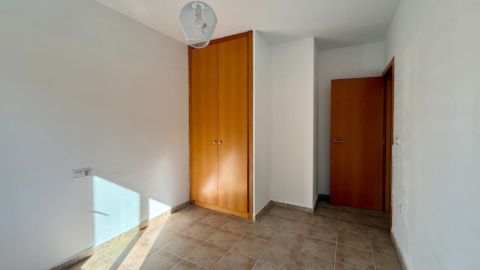 3 bedroom Bungalow for sale in Piles with garage - € 287,000 (Ref: 9412843)