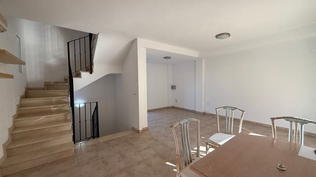 3 soverom Bungalow til salgs i Piles med garasje - € 287 000 (Ref: 9412843)