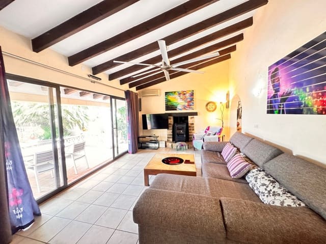 5 soveværelse Villa til salg i El Montgó, Dénia med swimmingpool garage - € 490.000 (Ref: 9412845)