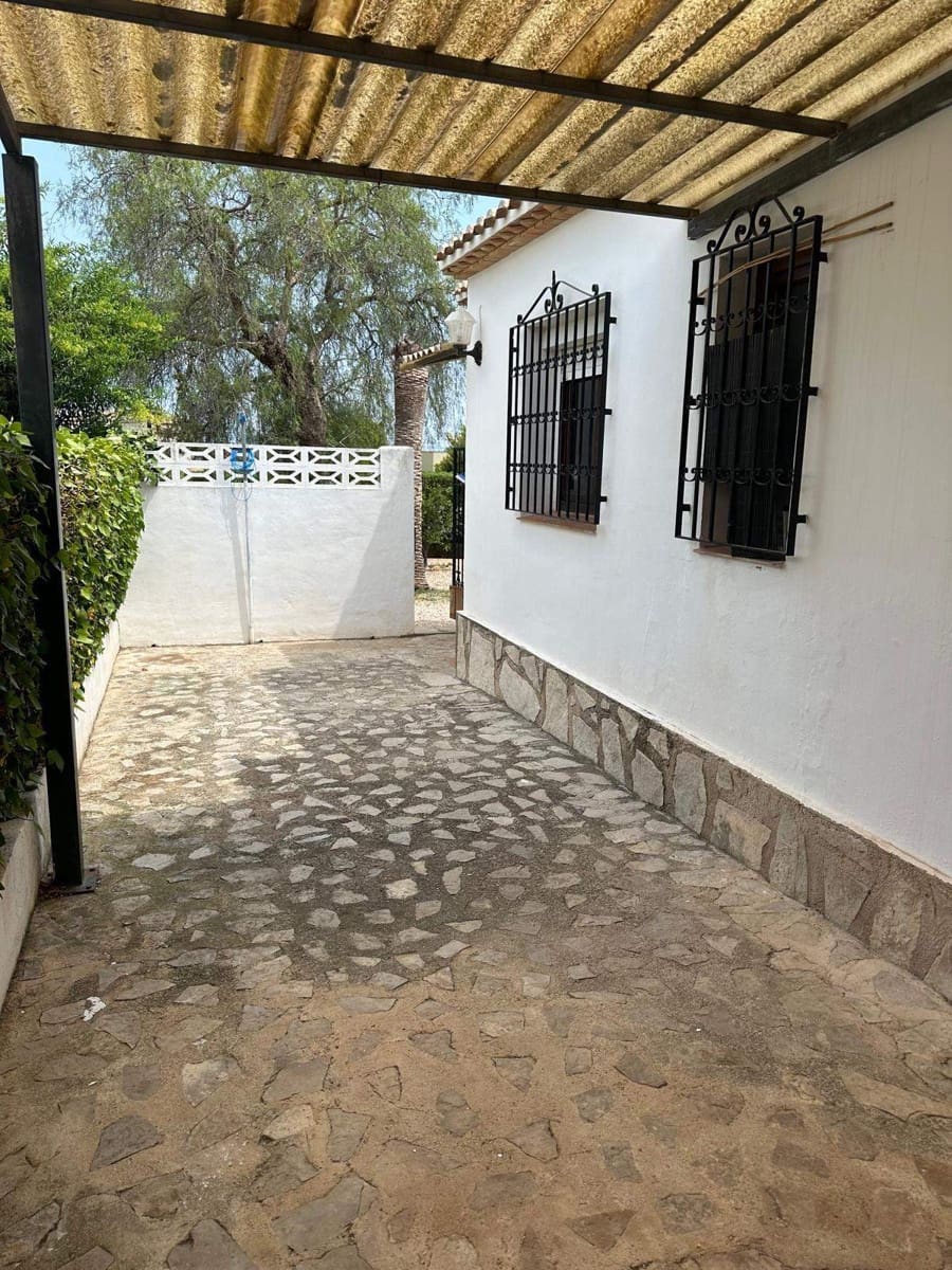 4 quarto Moradia para venda em Denia com piscina garagem - 490 000 € (Ref: 9413425)