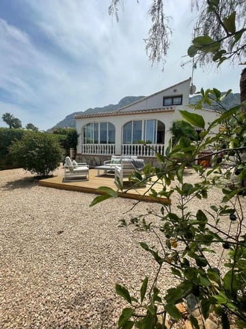 4 quarto Moradia para venda em Dénia com piscina garagem - 490 000 € (Ref: 9413425)