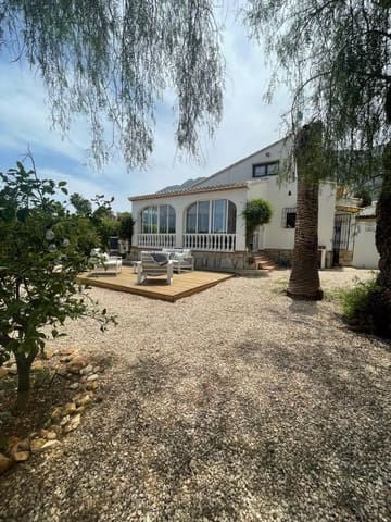 4 quarto Moradia para venda em Dénia com piscina garagem - 490 000 € (Ref: 9413425)