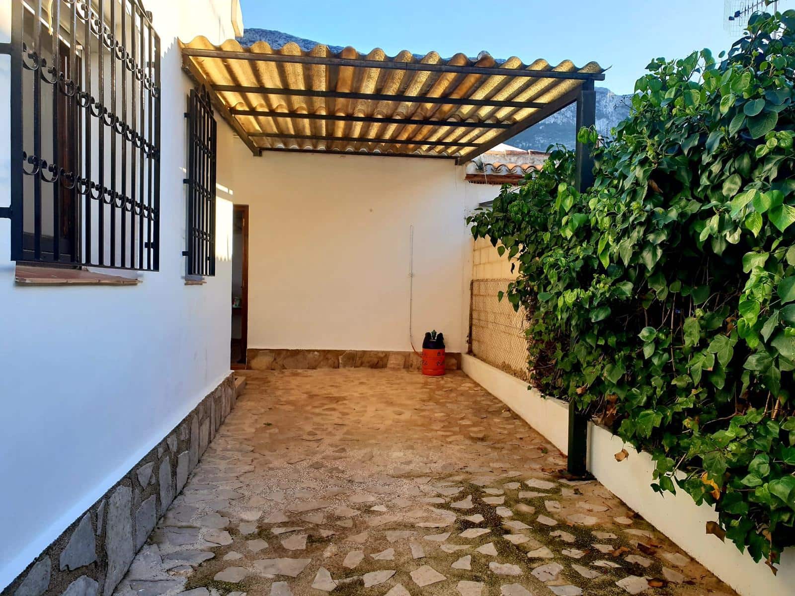 4 quarto Moradia para venda em Denia com piscina garagem - 490 000 € (Ref: 9413425)