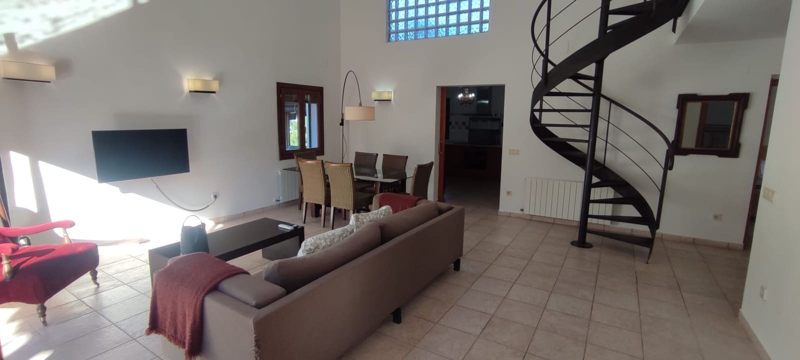 3 bedroom Villa for rent in Denia with pool garage - € 2,500 (Ref: 9436599)