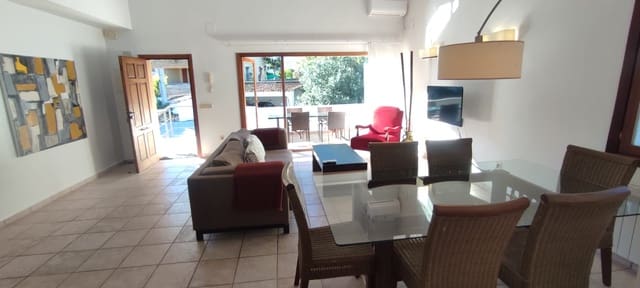3 bedroom Villa for rent in El Montgó, Dénia with pool garage - € 2,500 (Ref: 9436599)
