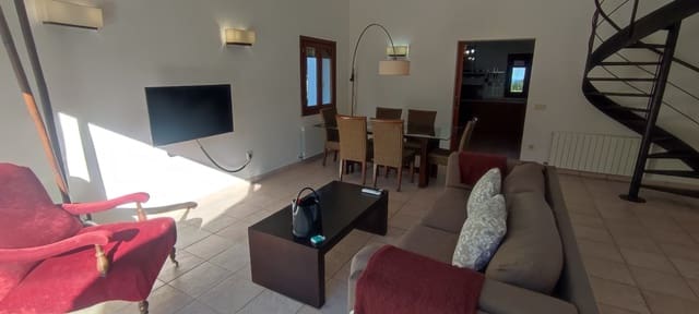 3 bedroom Villa for rent in El Montgó, Dénia with pool garage - € 2,500 (Ref: 9436599)