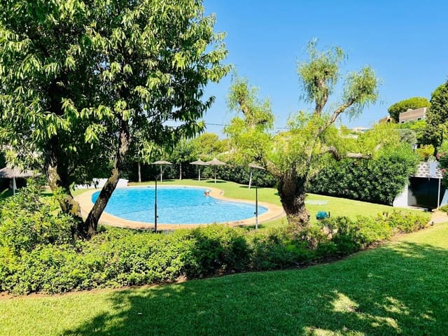 Chalet de 2 habitaciones en Dénia en venta - 346.000 € (Ref: 9436600)