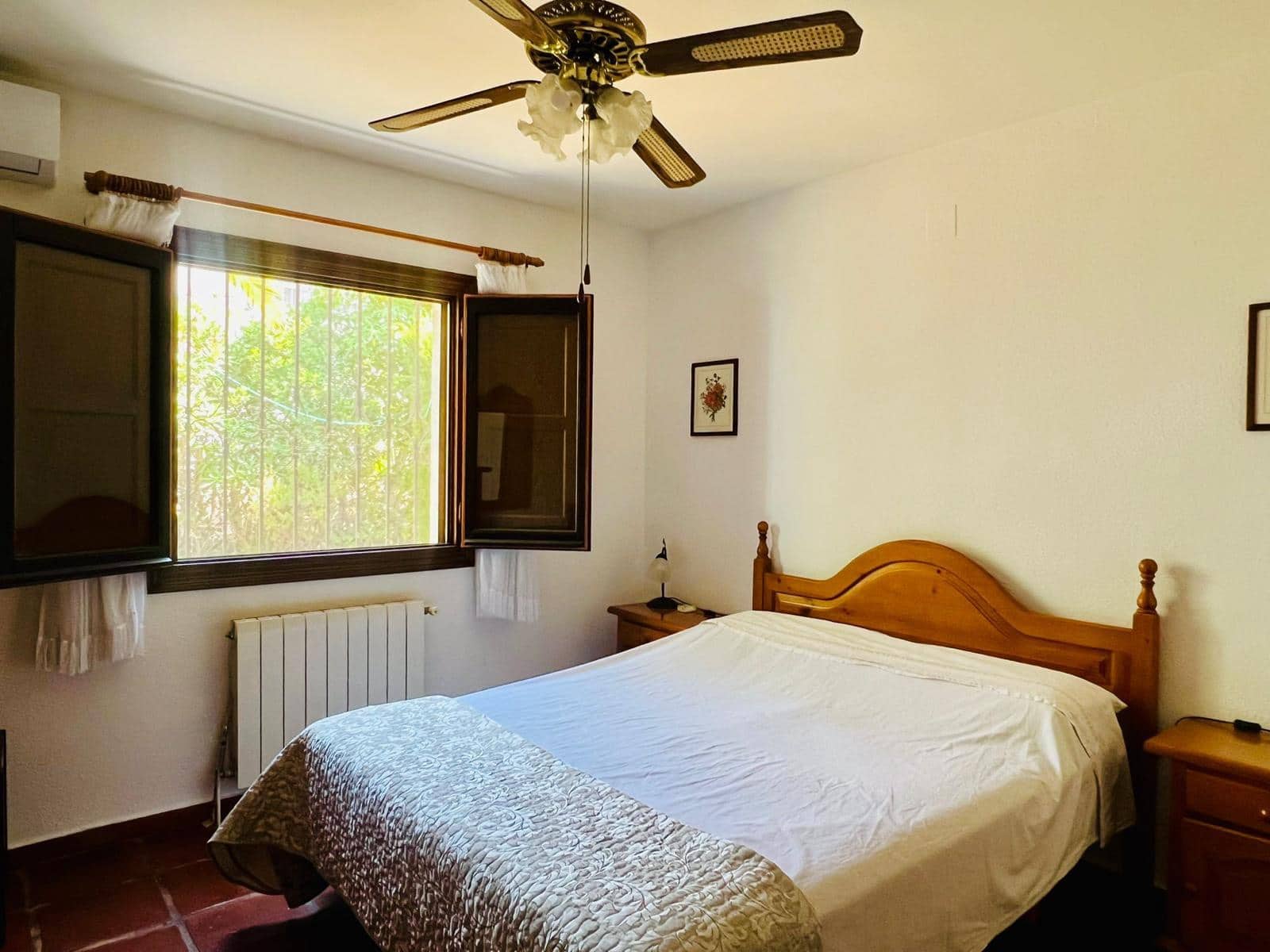 Chalet de 2 habitaciones en Dénia en venta - 346.000 € (Ref: 9436600)