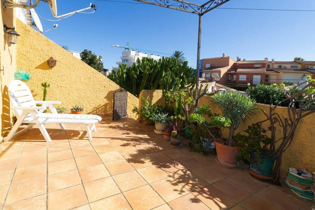 Apartamento de 2 habitaciones en Dénia en venta con garaje - 215.000 € (Ref: 9470047)