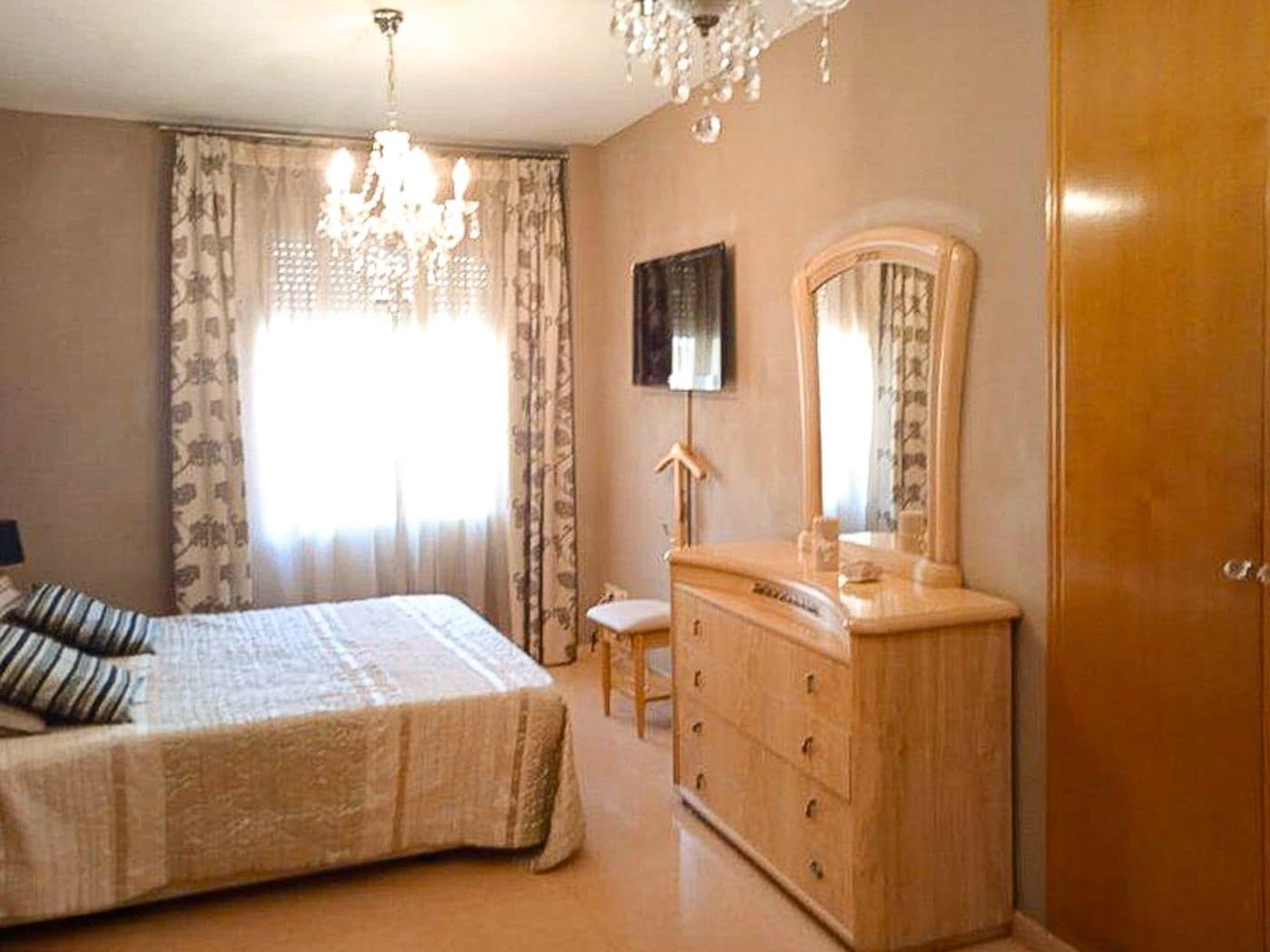 3 Zimmer Apartment zu verkaufen in Denia - 245.000 € (Ref: 9470050)