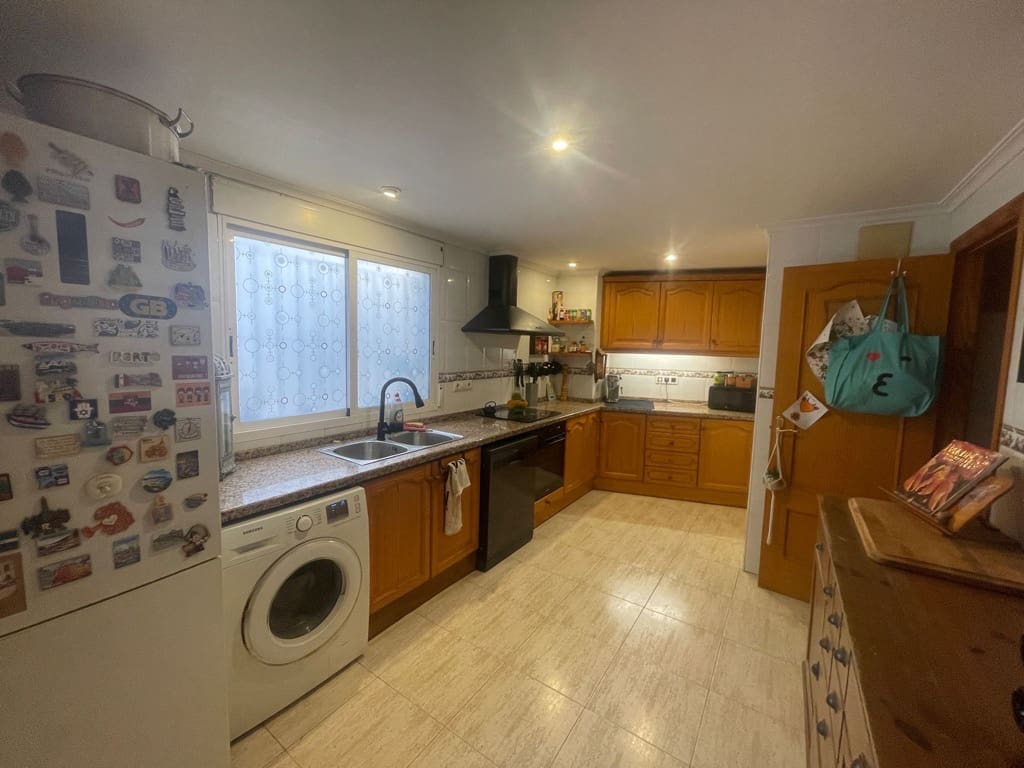 4 bedroom Flat for sale in Denia - € 545,000 (Ref: 9494112)