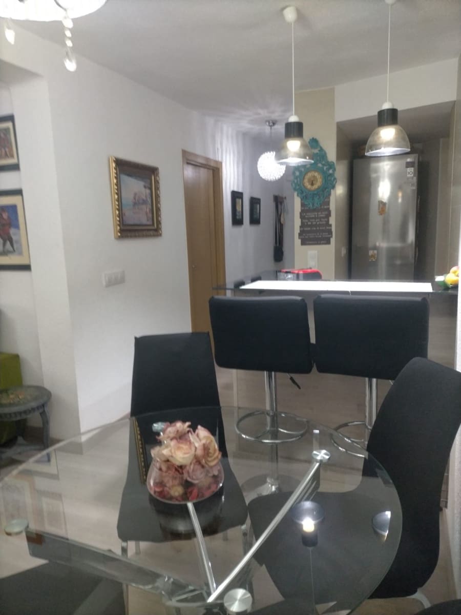 Apartamento de 3 habitaciones en Dénia en venta - 215.000 € (Ref: 9523024)