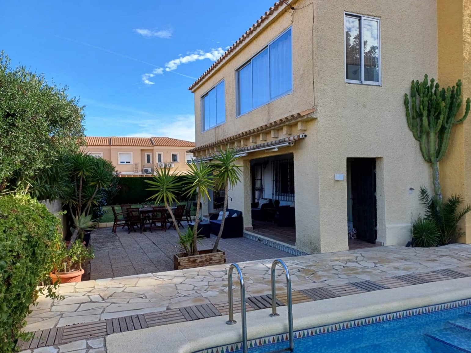 5 Zimmer Villa zu verkaufen in Denia mit Pool Garage - 579.000 € (Ref: 9523037)