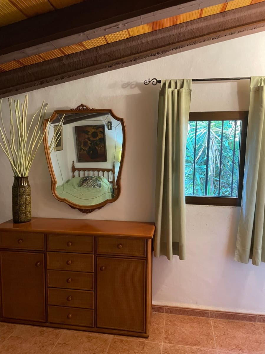 2 makuuhuone Maalaistalo vuokrattavana paikassa Ondara mukana uima-altaan 
autotalli - 950 € (Ref: 9533005)