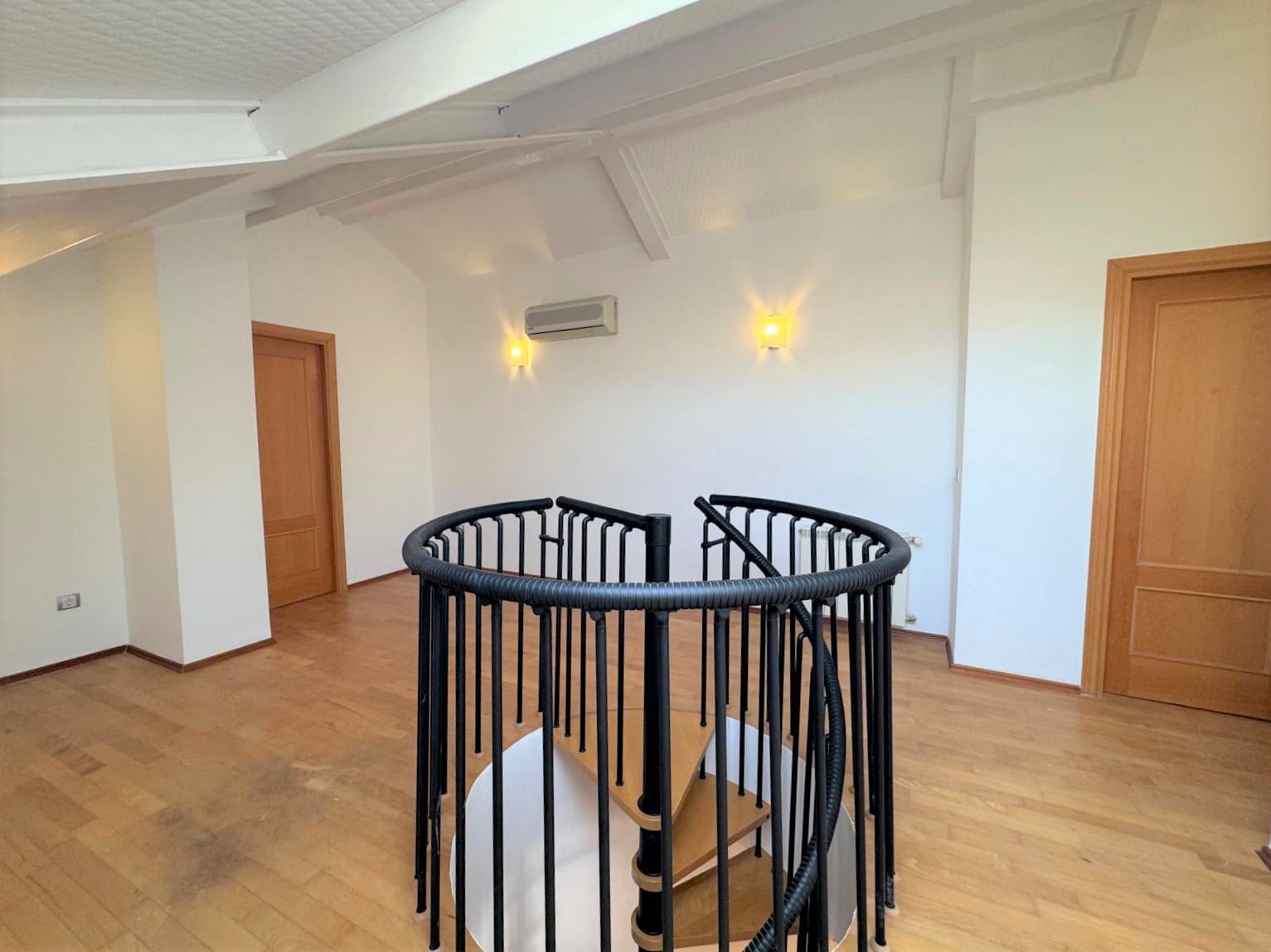 2 slaapkamer Flat te koop in Denia met zwembad garage - € 365.000 (Ref: 9597173)