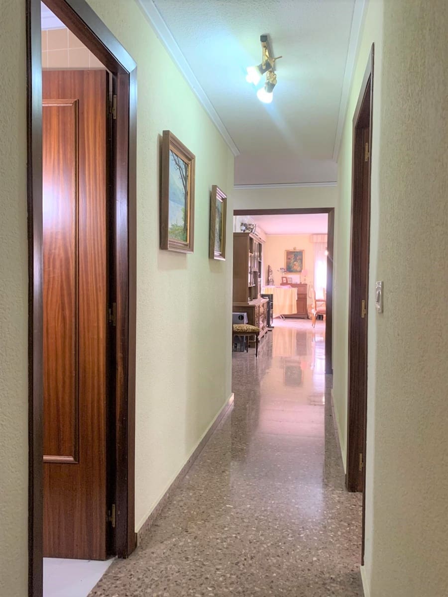 5 makuuhuone Huoneisto myytävänä paikassa Denia mukana uima-altaan - 300 000 € (Ref: 9597174)