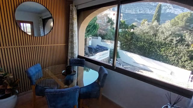 Chalet de 3 habitaciones en El Montgó, Dénia en venta con piscina garaje - 595.000 € (Ref: 9597175)