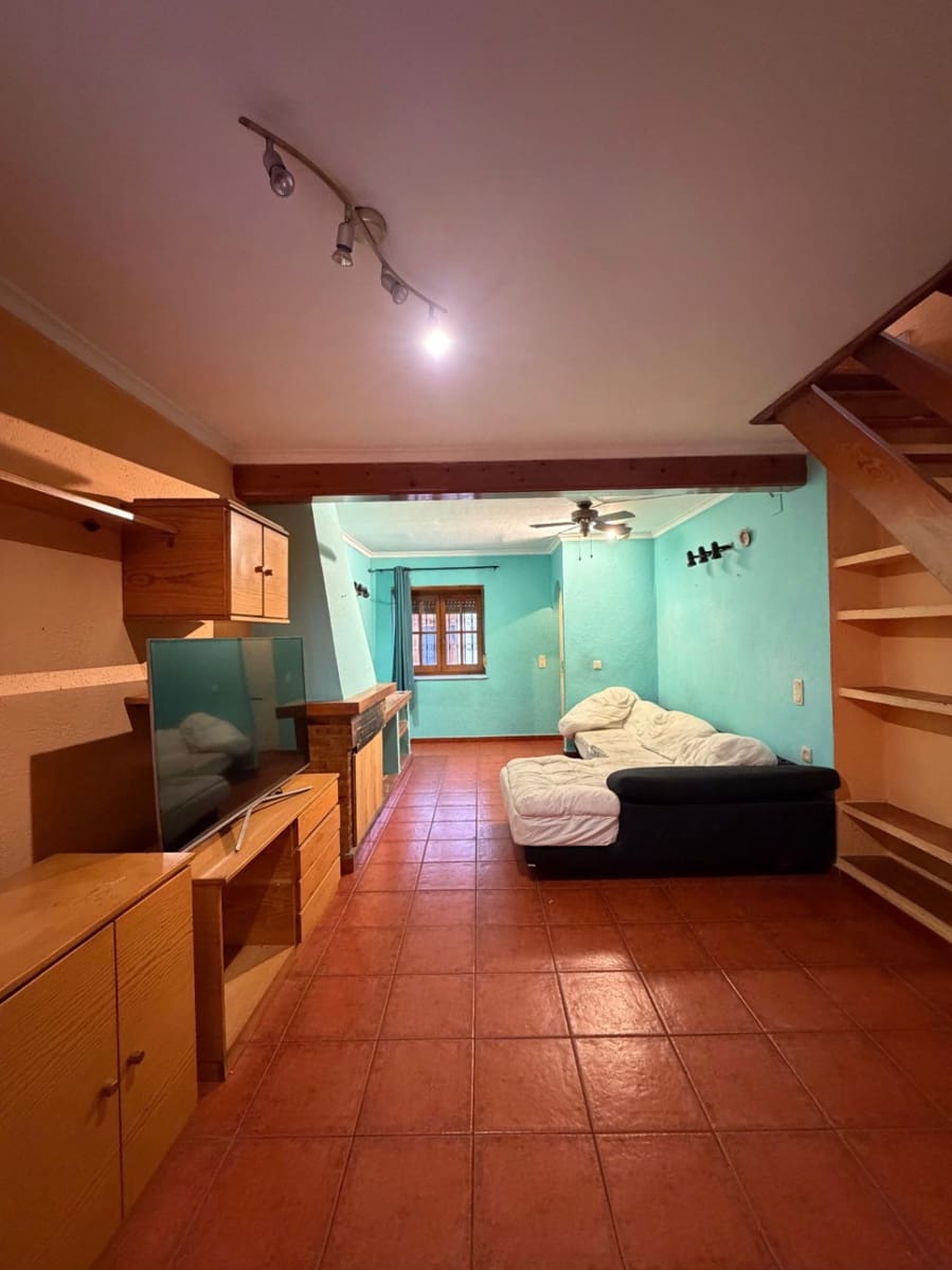 2 bedroom Townhouse for sale in Denia - € 230,000 (Ref: 9606887)