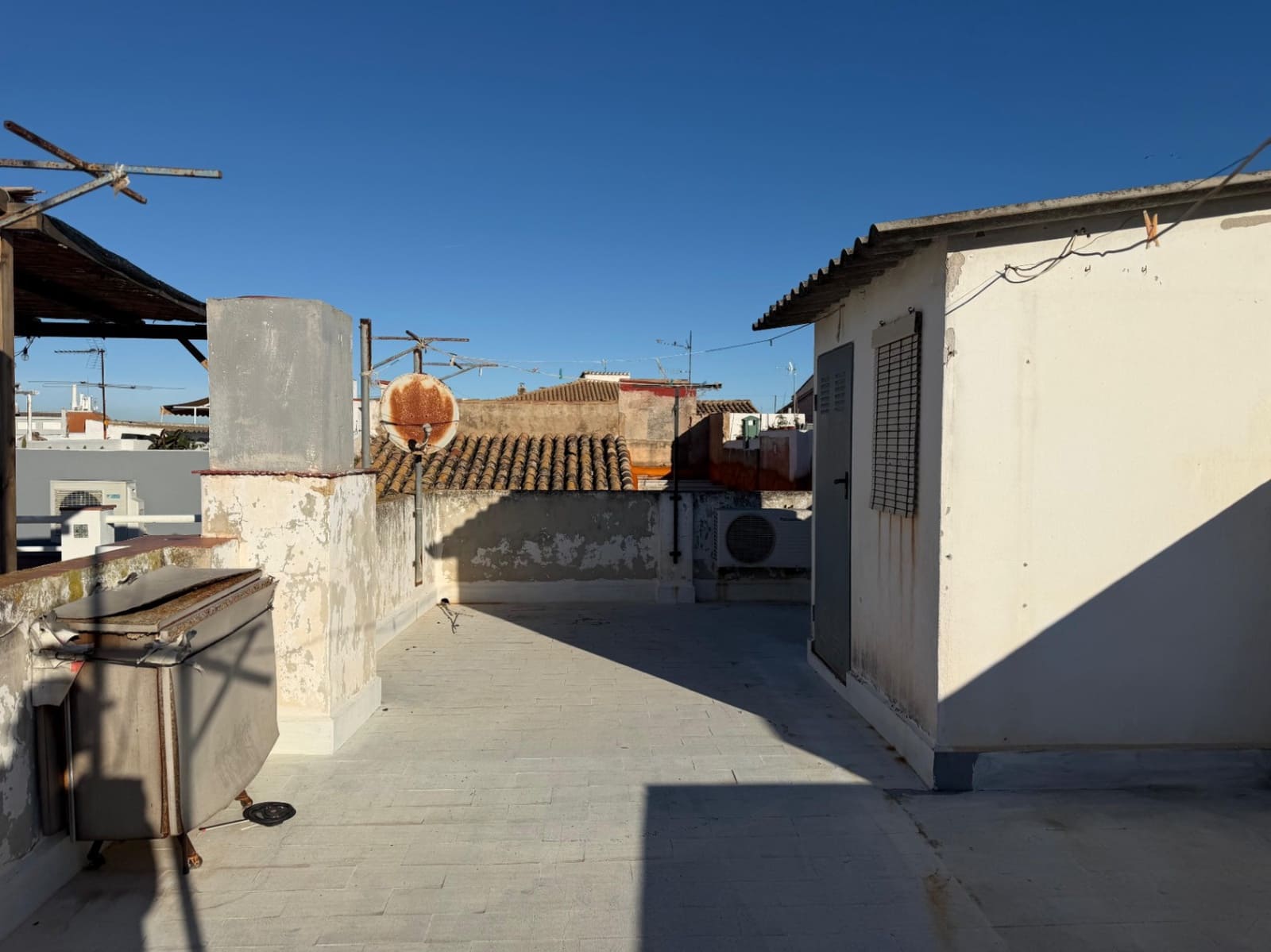 2 bedroom Townhouse for sale in Denia - € 230,000 (Ref: 9606887)