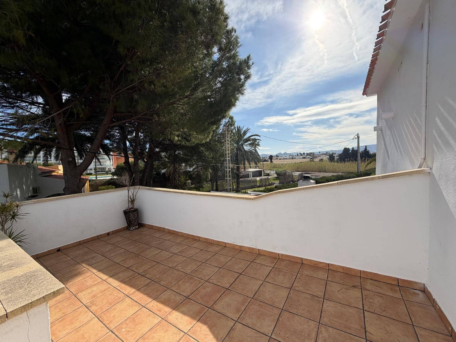 Chalet de 4 habitaciones en Dénia en venta con piscina - 659.000 € (Ref: 9606895)