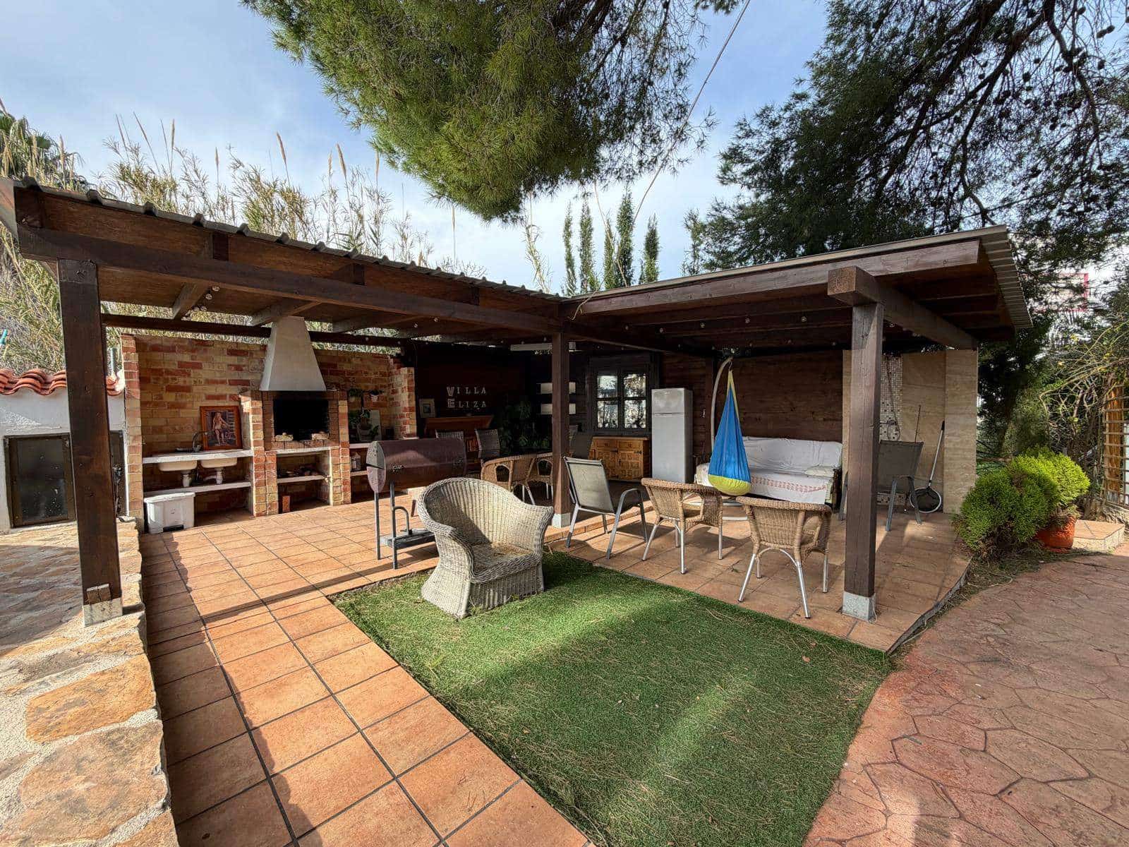 Chalet de 4 habitaciones en Dénia en venta con piscina - 659.000 € (Ref: 9606895)