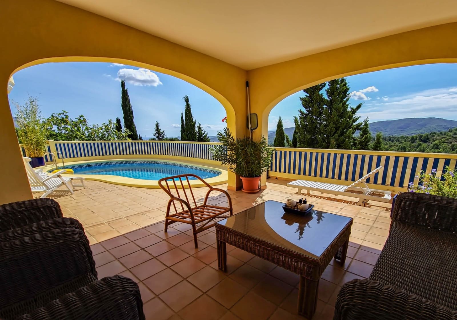 6 soverom Villa til salgs i Pedreguer med svømmebasseng - € 550 000 (Ref: 9620617)