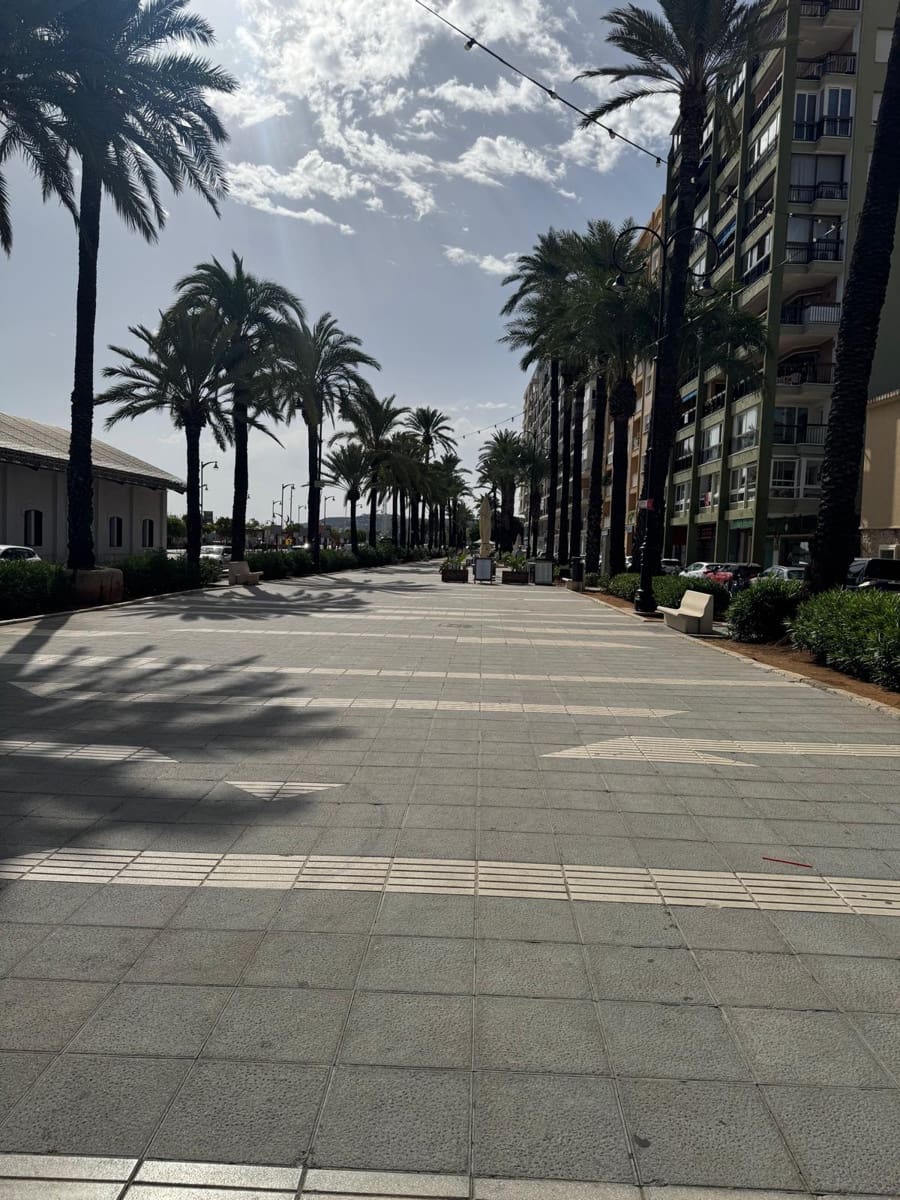 3 bedroom Apartment for sale in Denia - € 255,000 (Ref: 9653031)