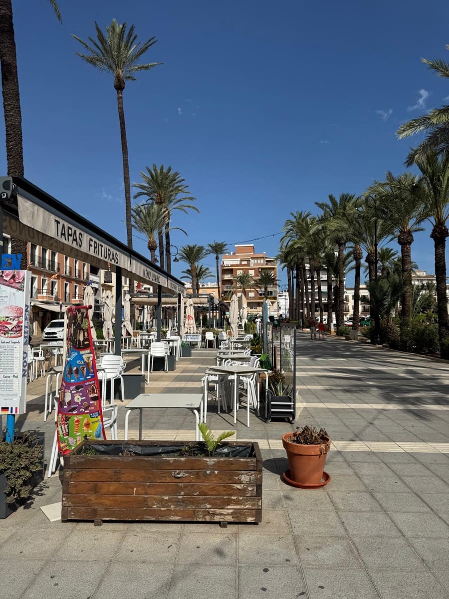 3 bedroom Apartment for sale in Denia - € 255,000 (Ref: 9653031)