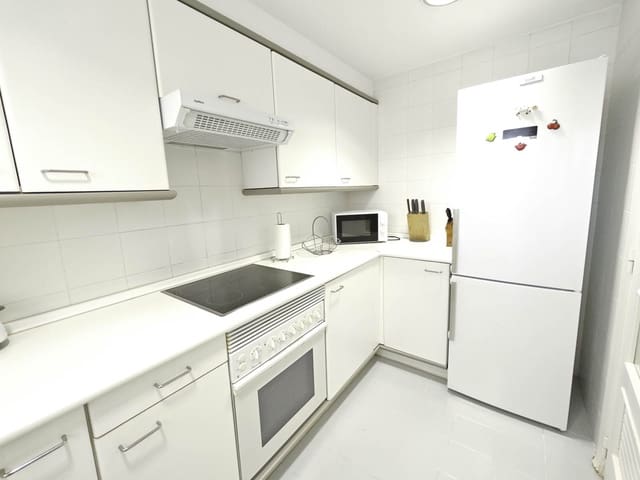 Apartamento de 2 habitaciones en Dénia en venta con piscina - 489.000 € (Ref: 9653032)