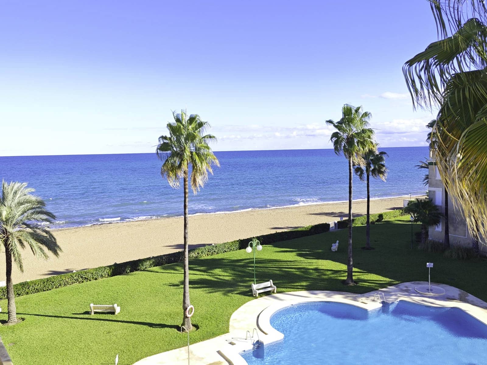 Apartamento de 2 habitaciones en Dénia en venta con piscina - 489.000 € (Ref: 9653032)