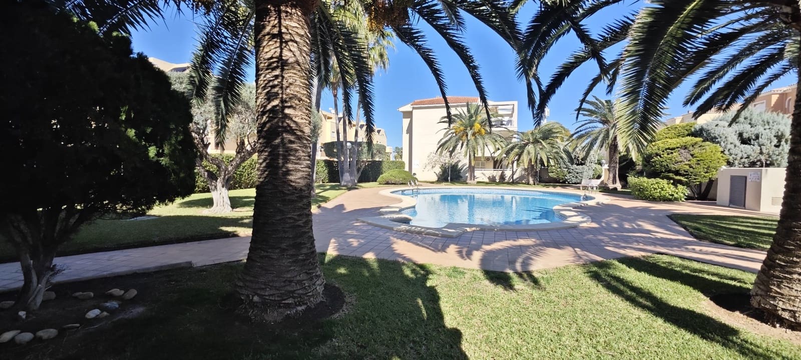 2 slaapkamer Strandappartement te koop in Denia met zwembad garage - € 233.400 (Ref: 9714229)