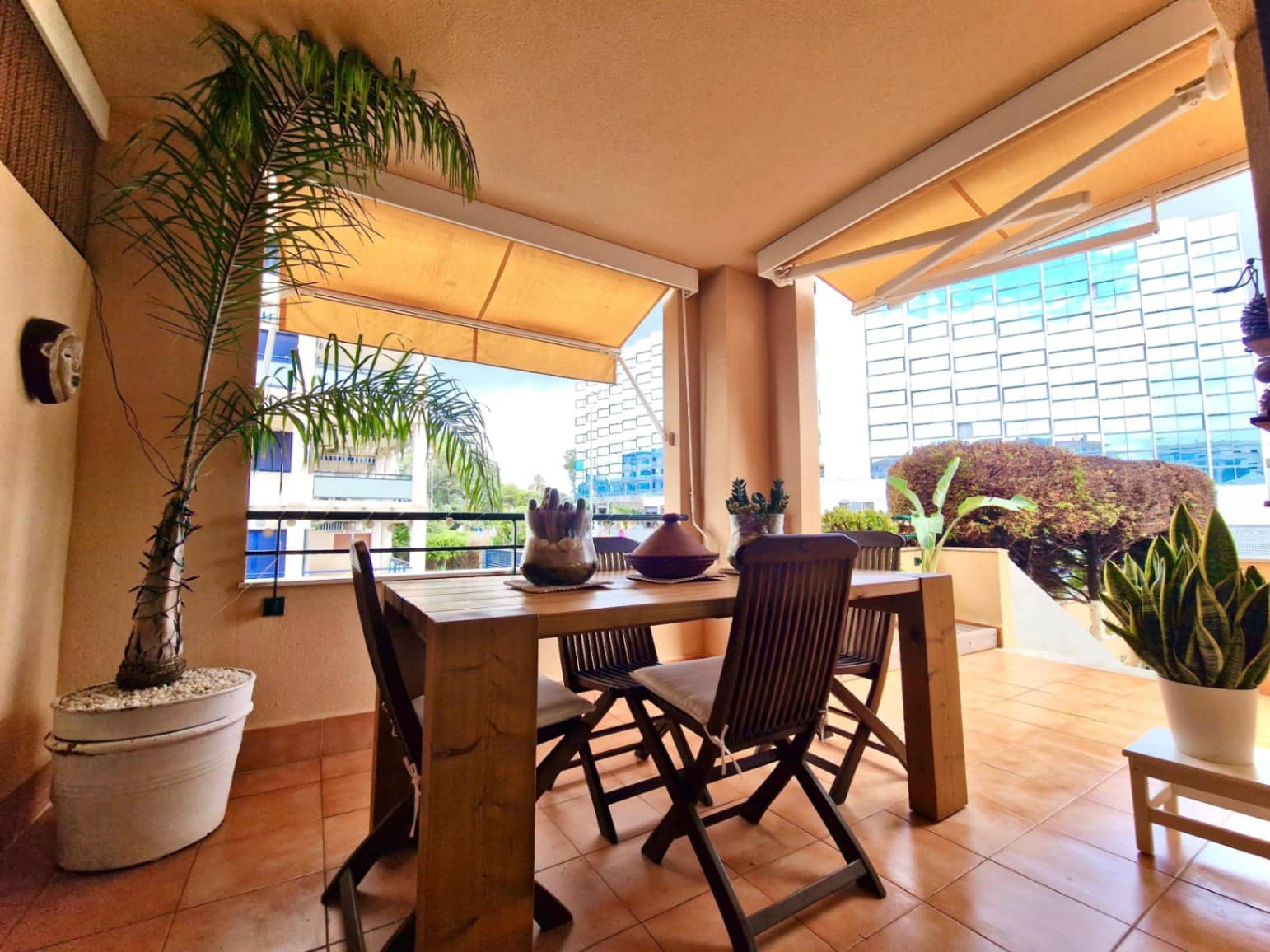 2 sovrum Strandlägenhet till salu i Denia med pool garage - 472 500 € (Ref: 9714239)