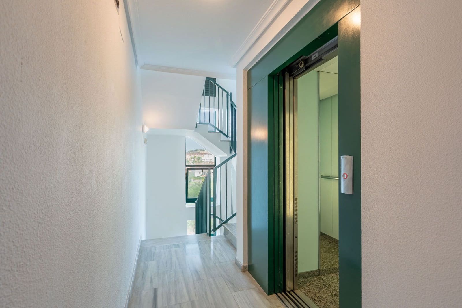 3 bedroom Beach Apartment for sale in Denia with pool garage - € 420,000 (Ref: 9714248)