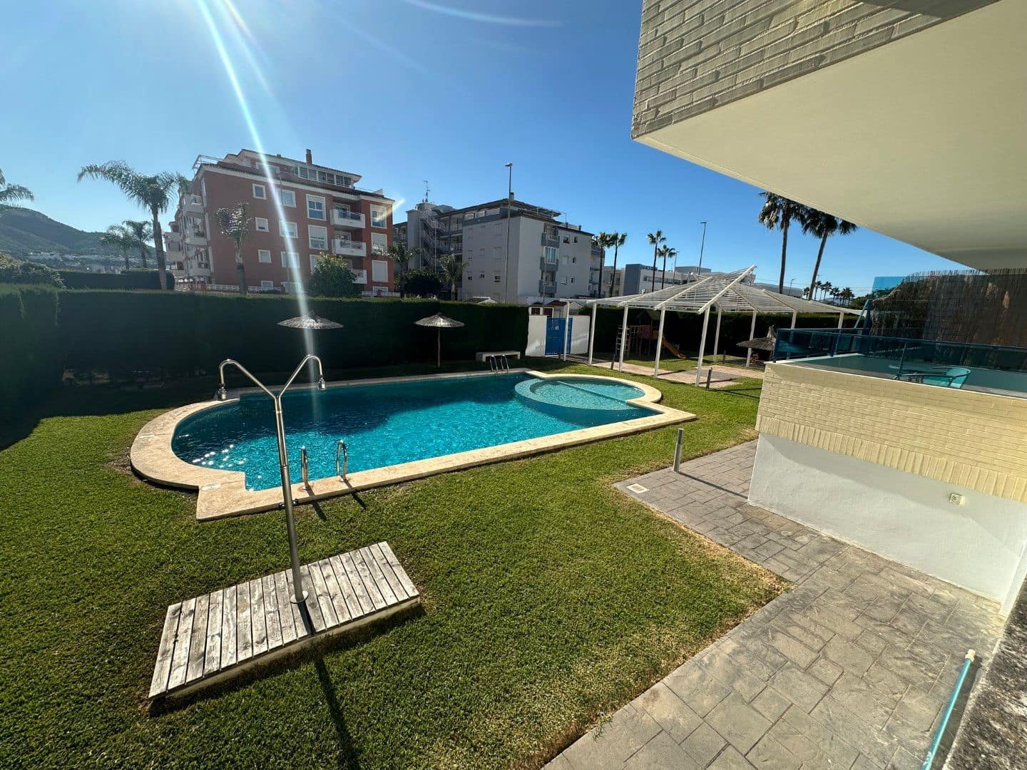 3 sypialnia Apartament przy plaży na sprzedaż w Denia z basenem garażem - 319 000 € (Ref: 9714249)