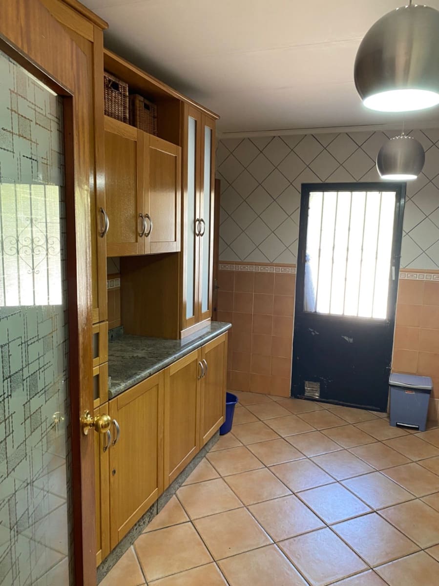 5 slaapkamer Finca/Landhuis te koop in La Drova met zwembad garage - € 359.900 (Ref: 9714250)